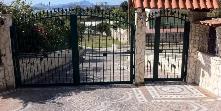 WhatsApp Image 2025-10-27 at 15.42.10