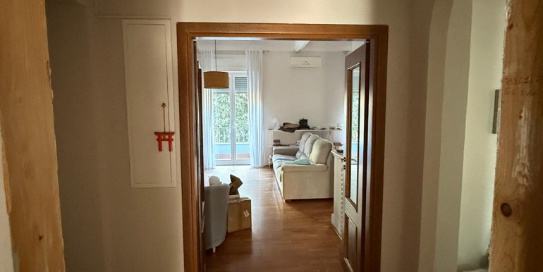 WhatsApp Image 2025-10-30 at 12.02.00 (1)