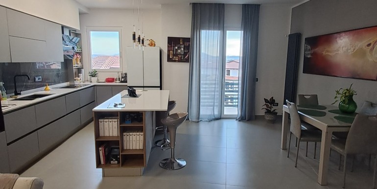 WhatsApp Image 2025-11-28 at 18.08.12 (2)