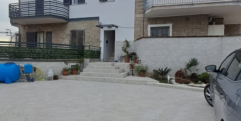 WhatsApp Image 2025-11-28 at 18.08.16