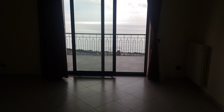 21c2b84f-4840-4567-bb63-b900e29cf3ed